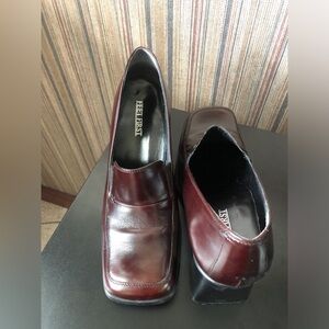 NWT FeetFirst Deep Maroon Italian Leather Pumps size 9b (39)